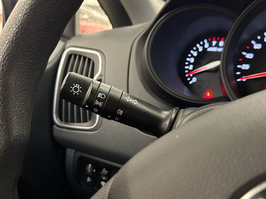 Kia Rio 2016 Sininen