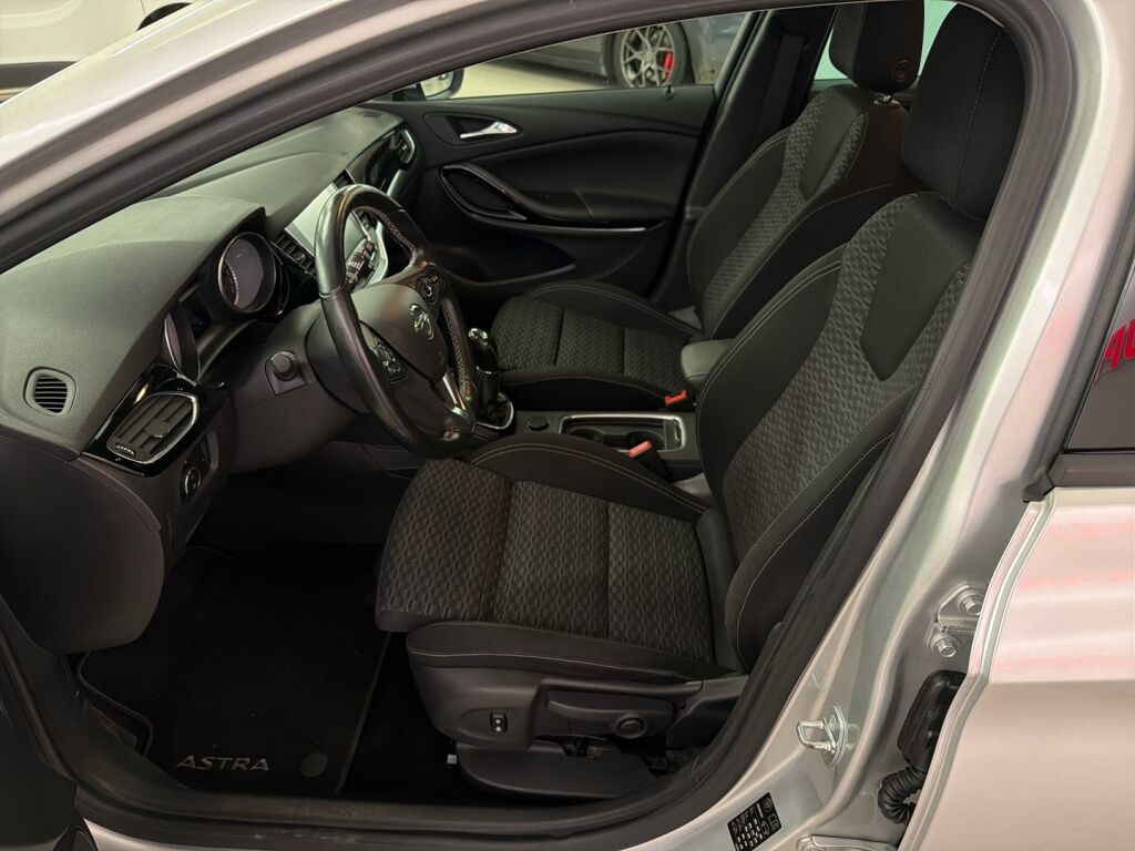 Opel Astra 2016 Hopea