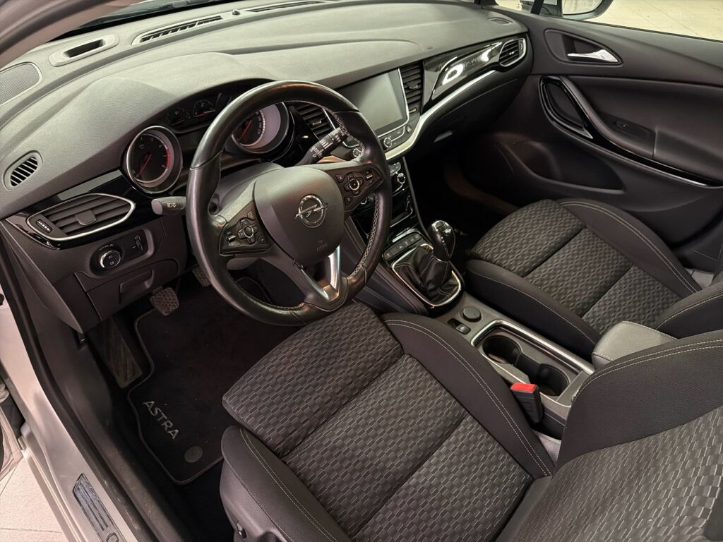 Opel Astra 2016 Hopea