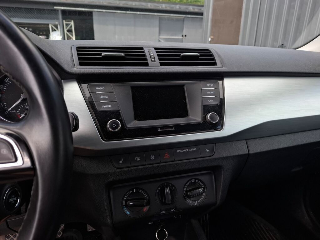 Skoda Fabia 2015 Ruskea (beige)