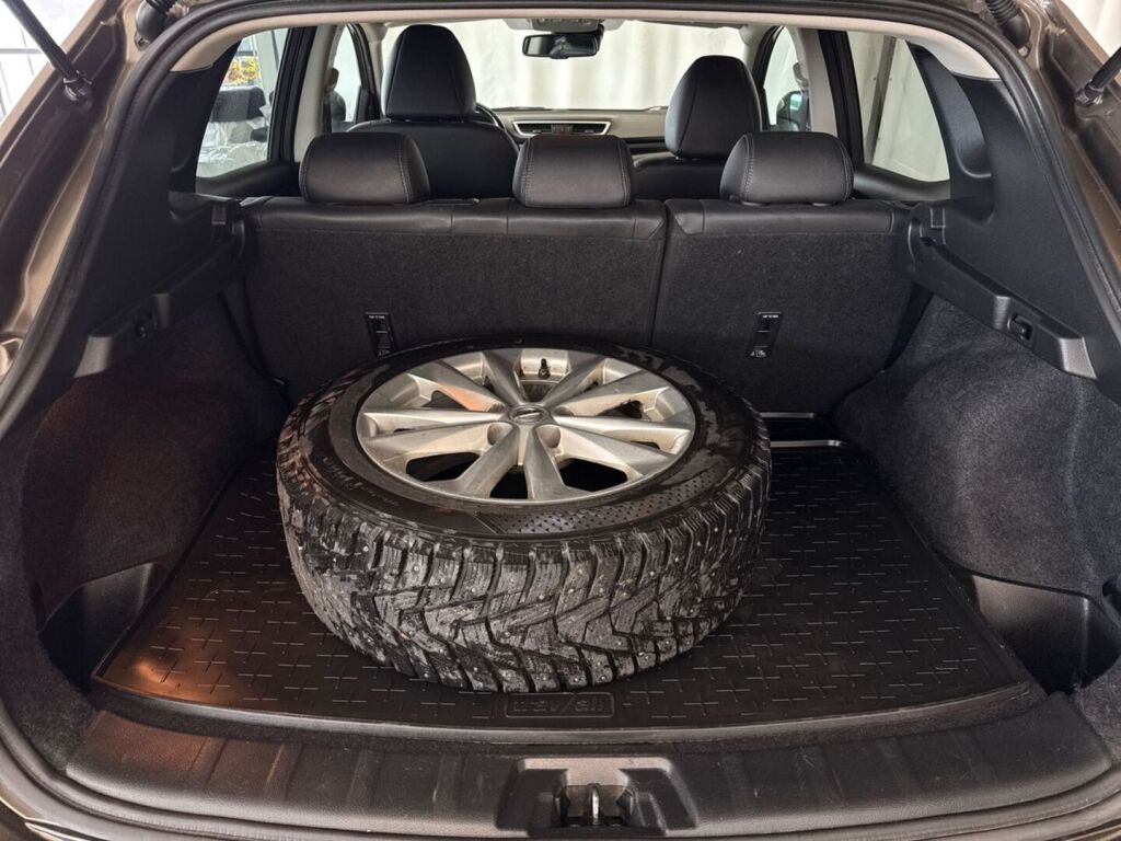 Nissan Qashqai 2015 Ruskea (beige)