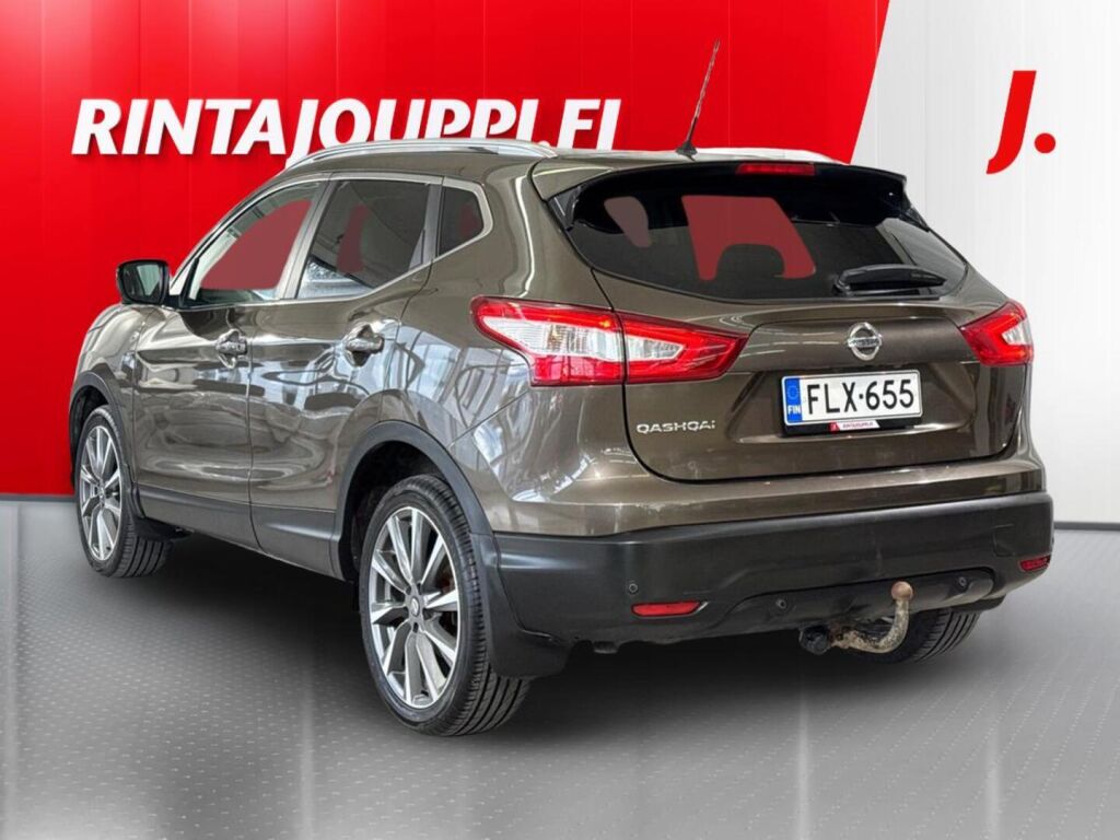 Nissan Qashqai 2015 Ruskea (beige)