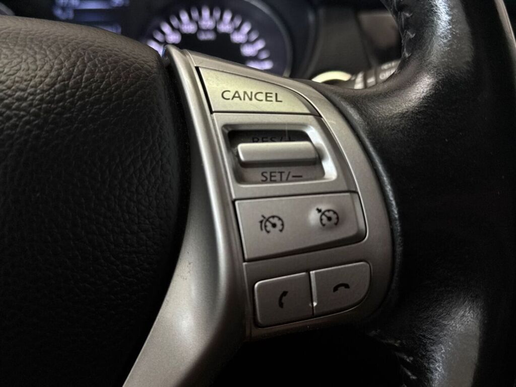 Nissan Qashqai 2015 Ruskea (beige)