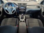 Nissan Qashqai 2016 Punainen