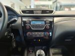Nissan Qashqai 2016 Punainen