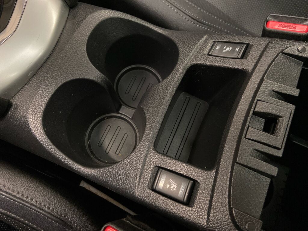 Nissan Qashqai 2015 Harmaa