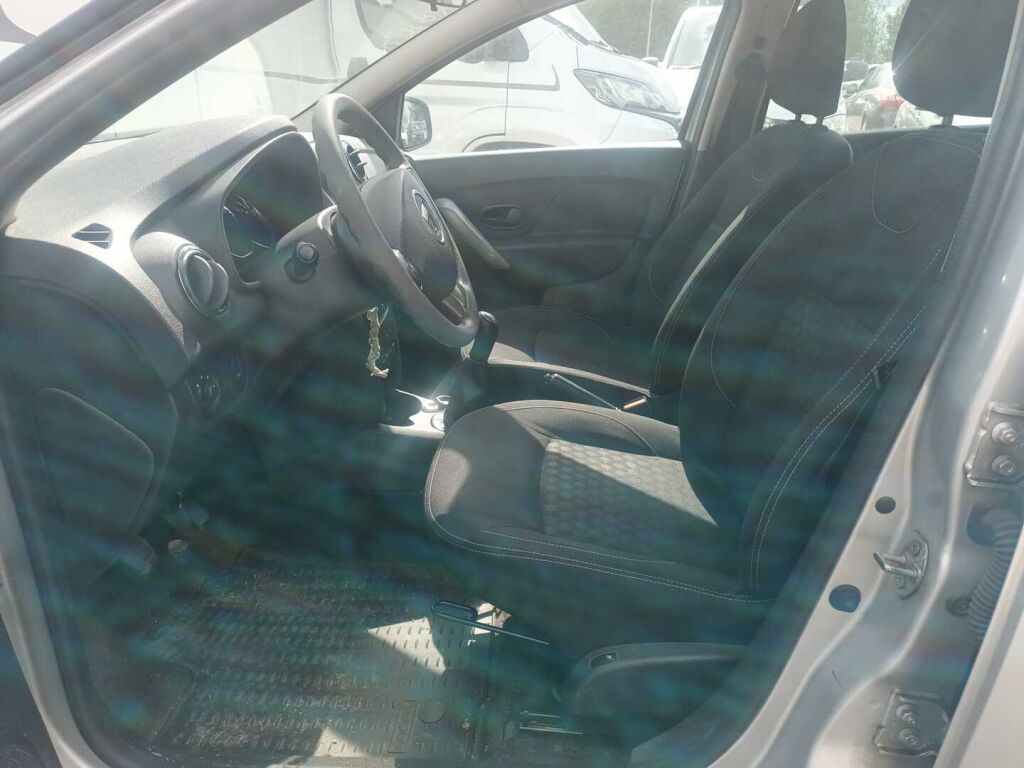 Dacia Logan MCV 2015 Harmaa