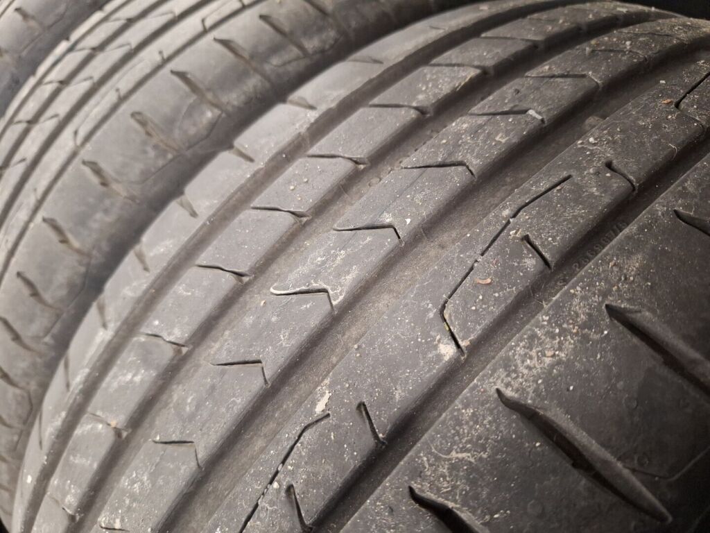 Opel Astra 2016 Punainen