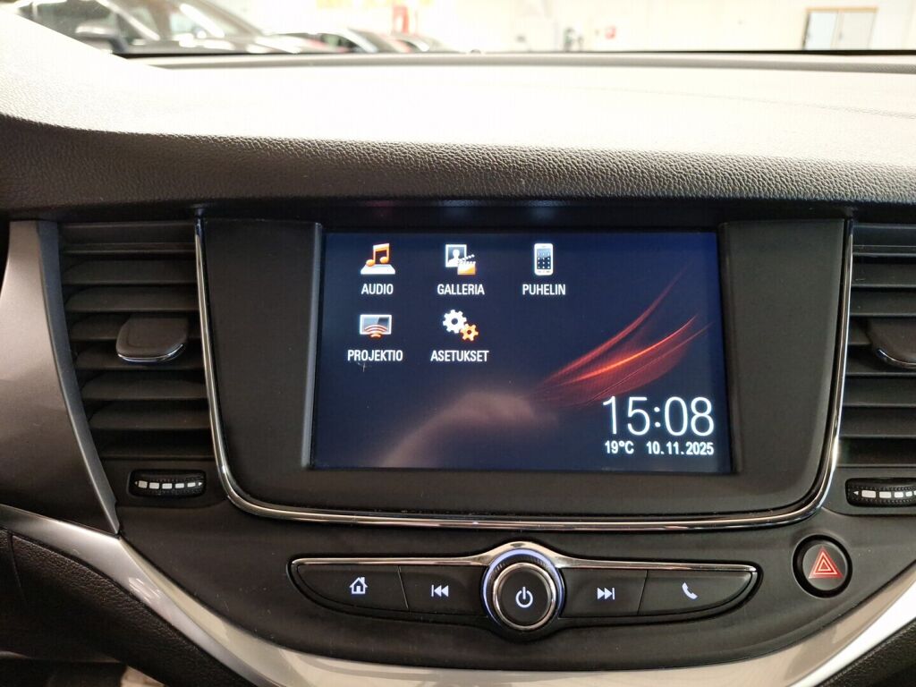 Opel Astra 2016 Punainen