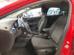 Opel Astra 2016 Punainen