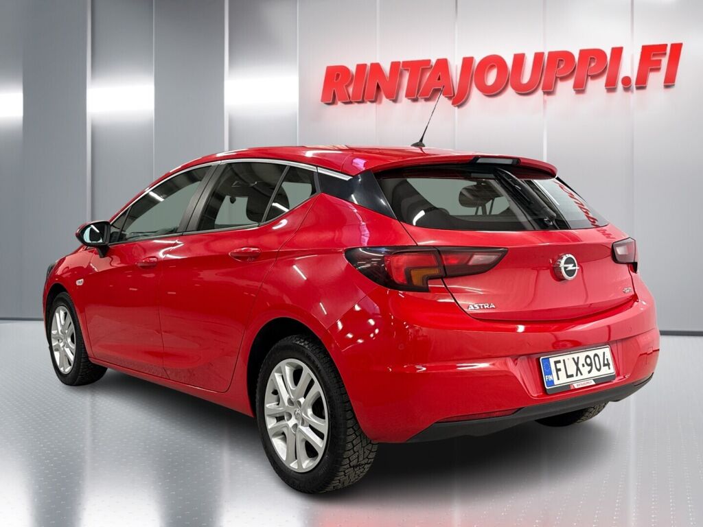 Opel Astra 2017 Punainen