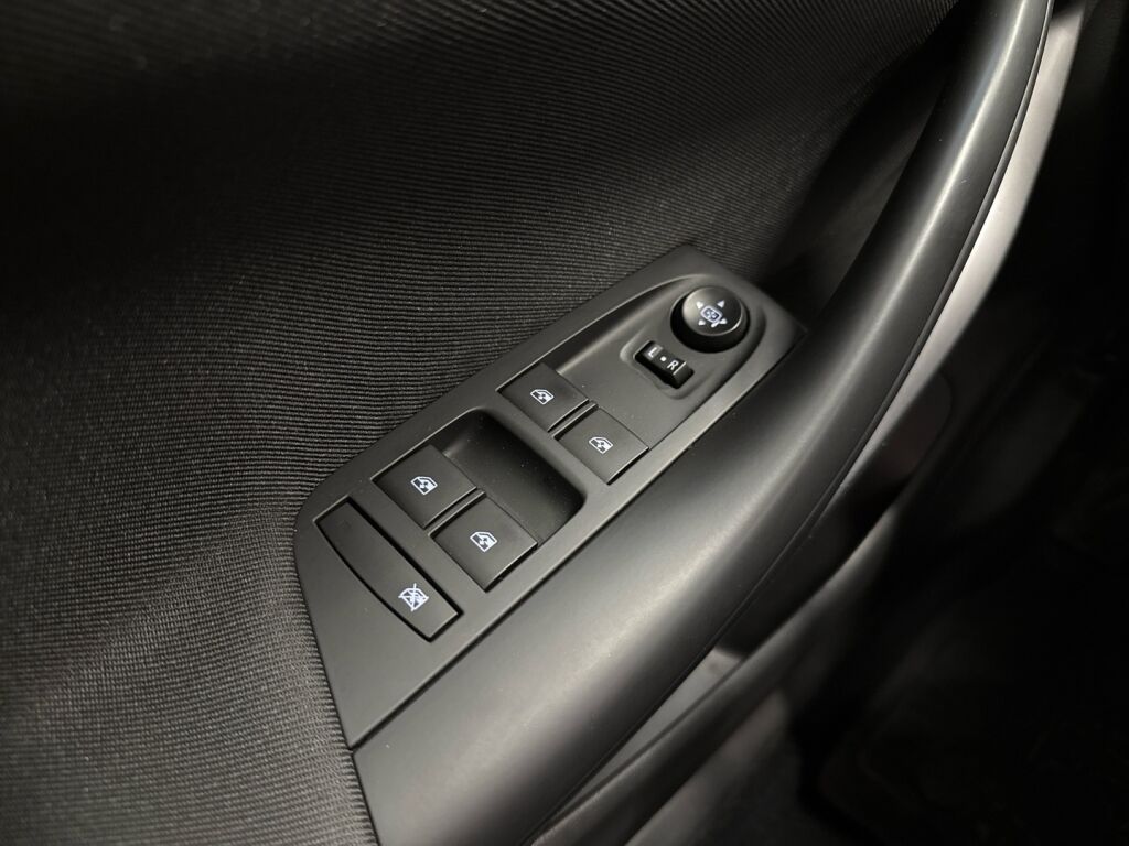 Opel Astra 2017 Punainen