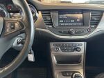 Opel Astra 2016 Punainen