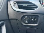 Opel Astra 2016 Punainen