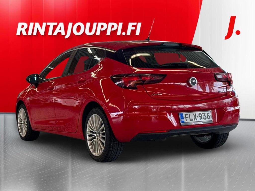 Opel Astra 2016 Punainen