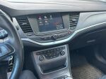 Opel Astra 2016 Punainen