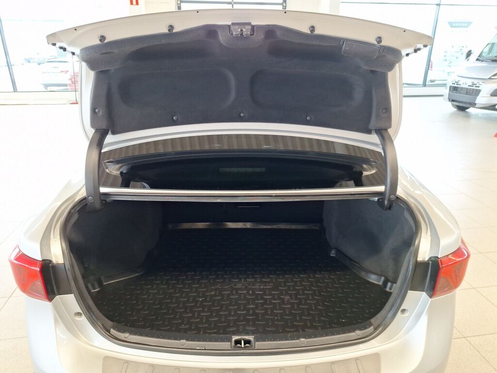 Toyota Avensis 2016 Hopea