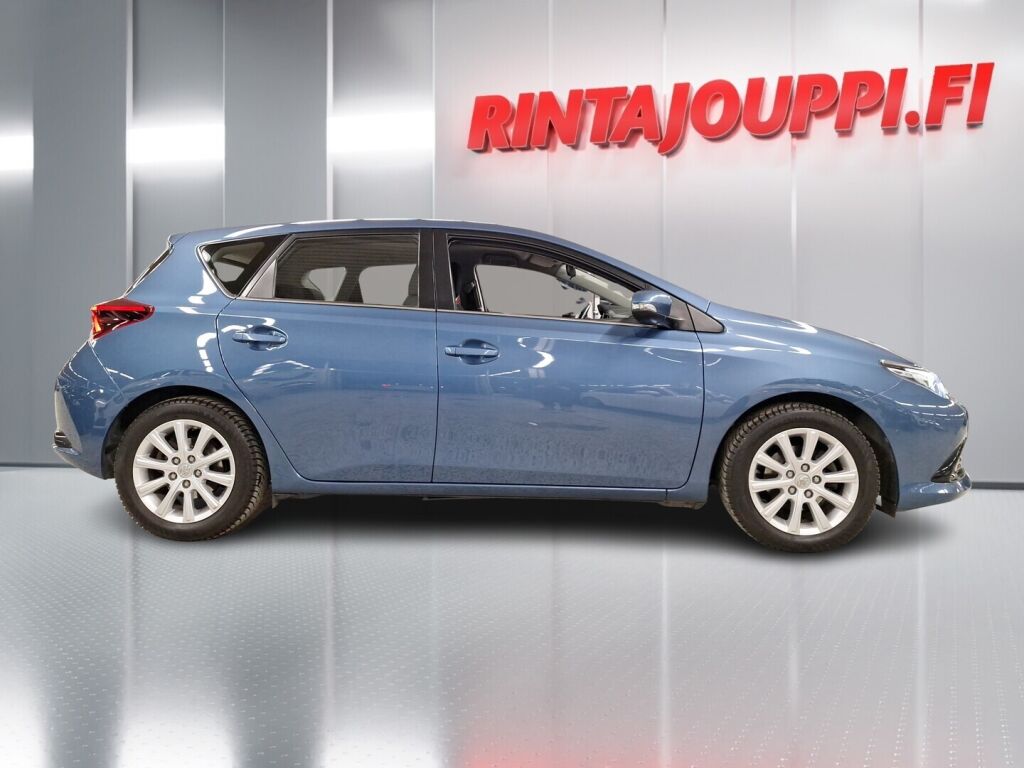 Toyota Auris 2016 Sininen