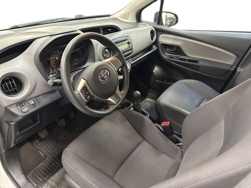 Toyota Yaris 2016 Valkoinen