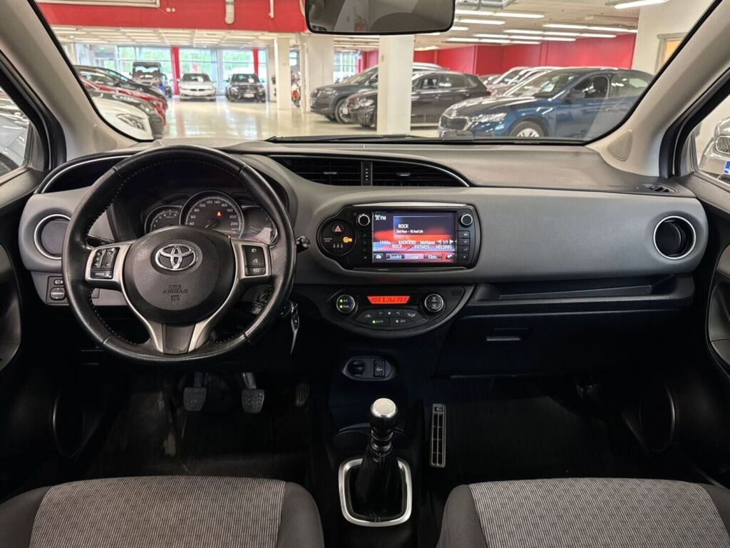 Toyota Yaris 2015 Valkoinen