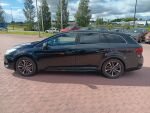 Toyota Avensis 2015 Musta