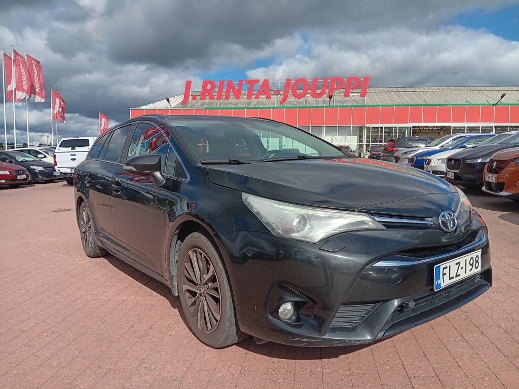 Toyota Avensis 2015 Musta