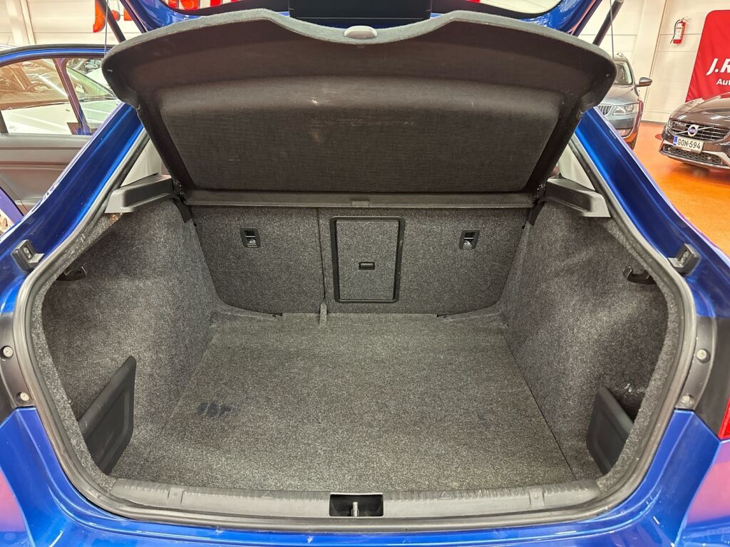 Seat Toledo 2016 Sininen