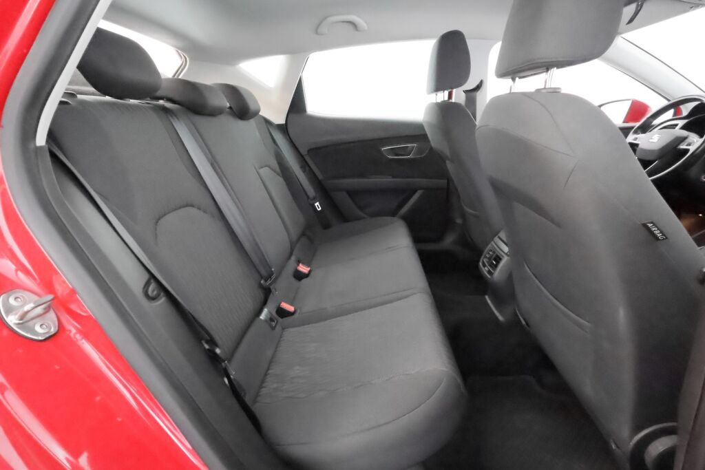 Seat Leon 2016 Punainen