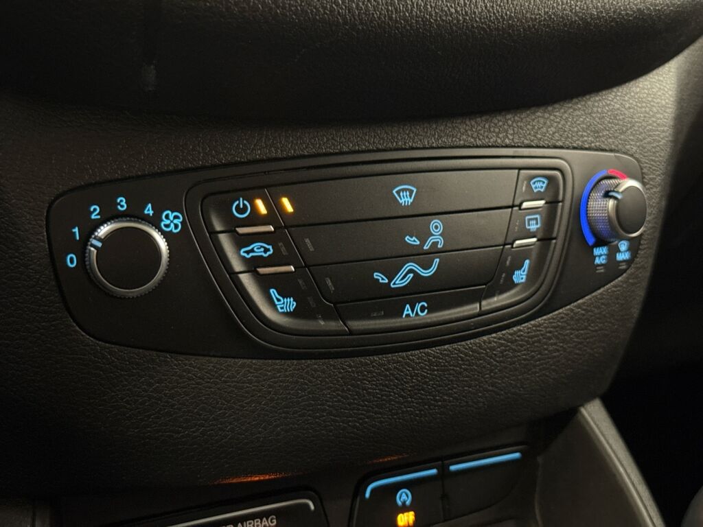 Ford Transit Courier 2016 Valkoinen