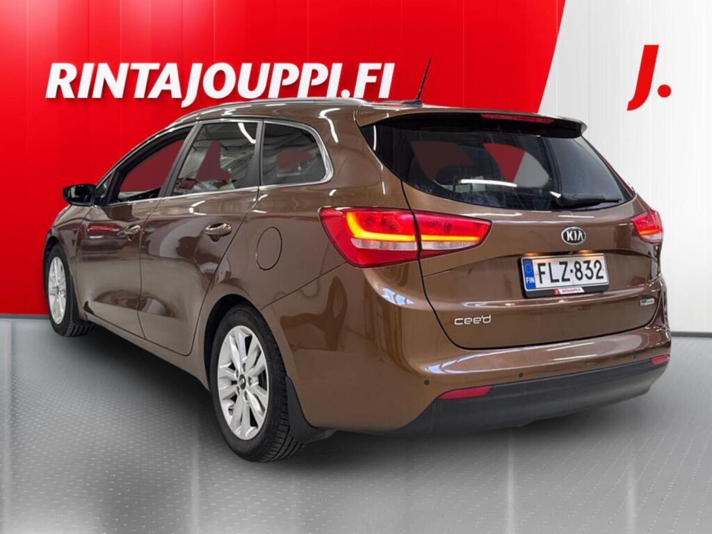 Kia Ceed 2015 Ruskea (beige)