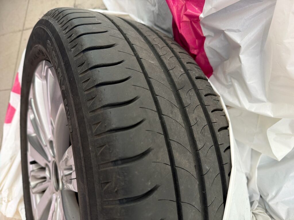 Peugeot 208 2016 Sininen