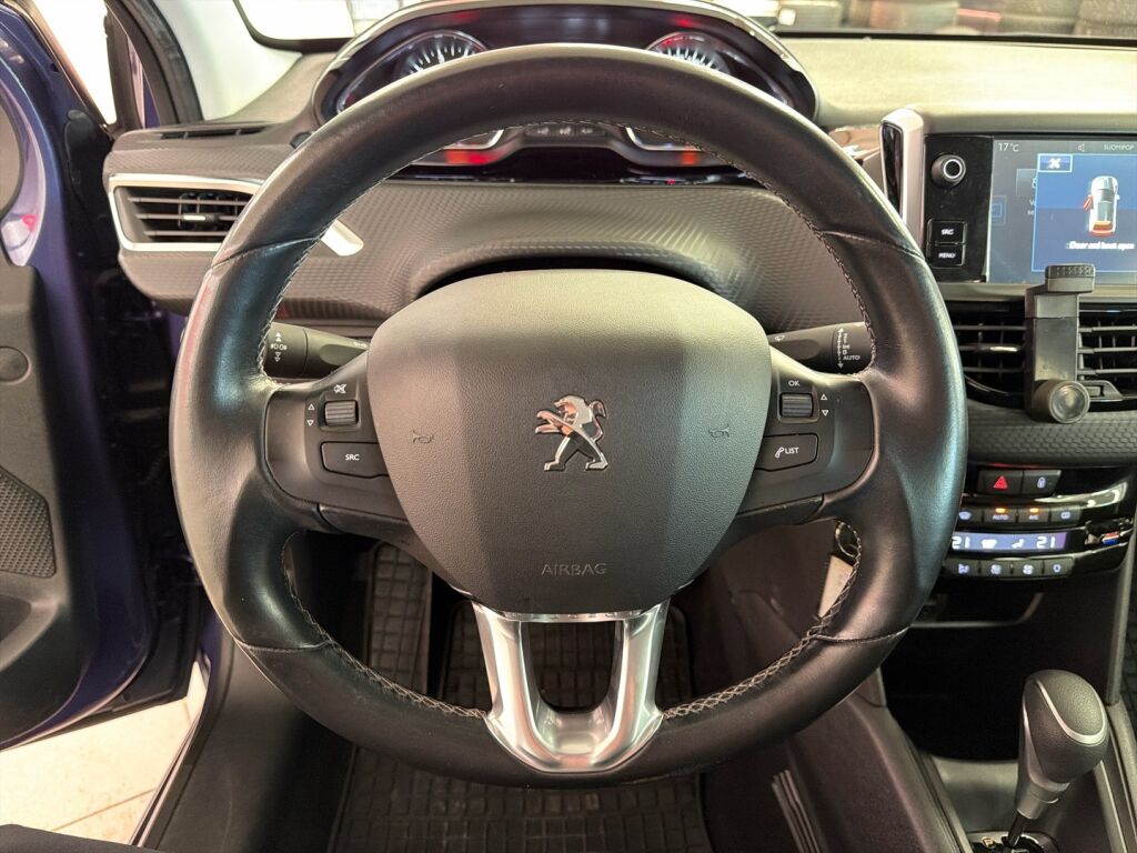 Peugeot 208 2016 Sininen