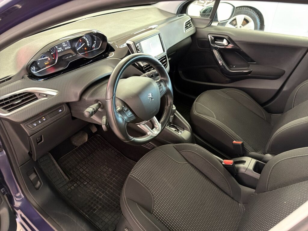 Peugeot 208 2016 Sininen