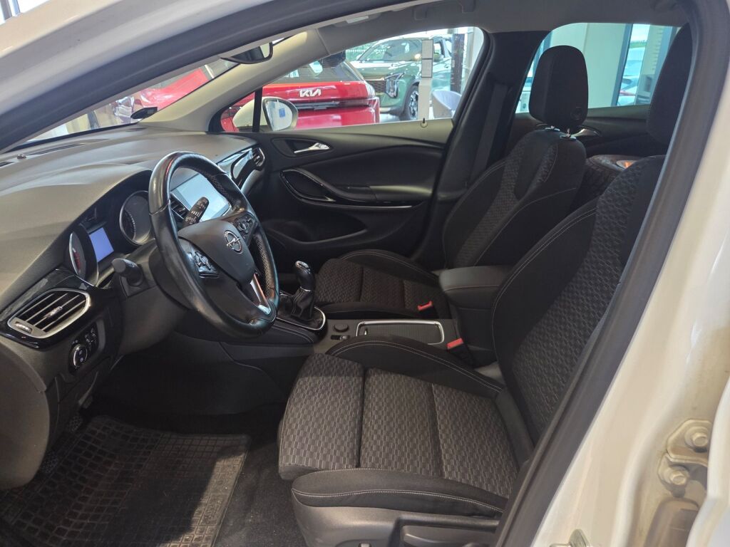 Opel Astra 2016 Valkoinen