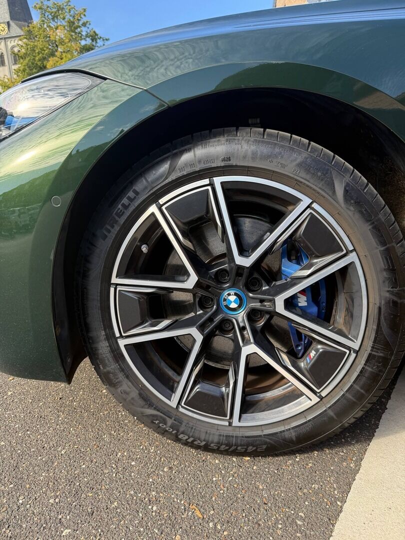 BMW i4 2022 