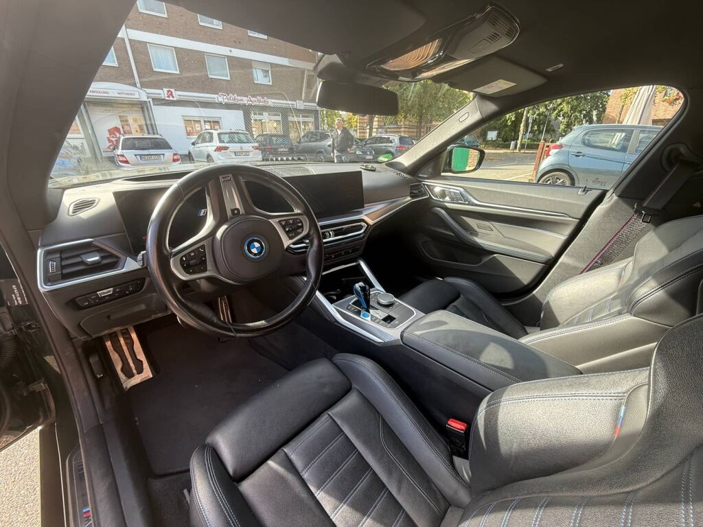 BMW i4 2022 