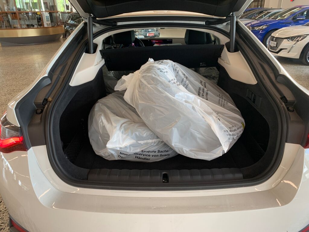 BMW i4 2022 