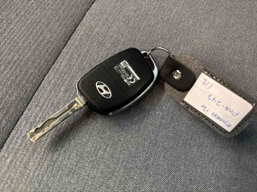 Hyundai i20 5d 2015 Valkoinen