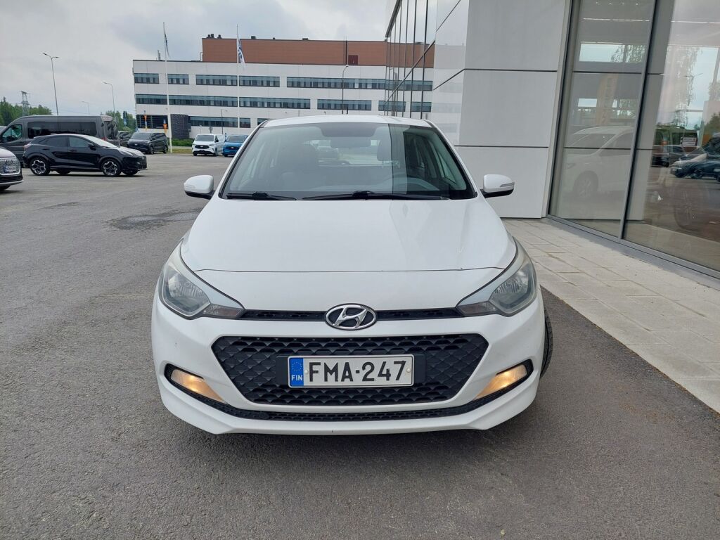 Hyundai i20 5d 2015 Valkoinen