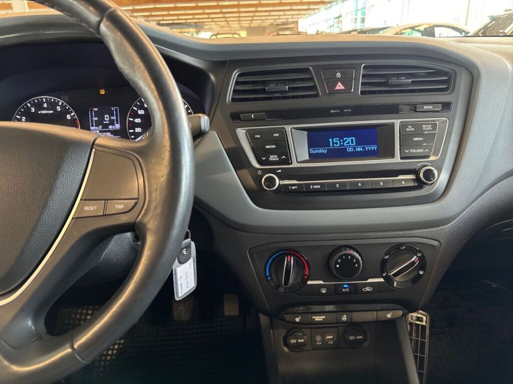 Hyundai i20 5d 2015 Valkoinen