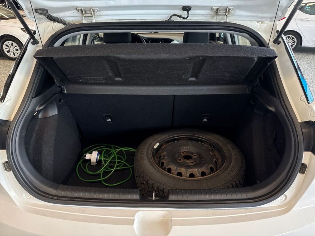 Hyundai i20 5d 2015 Valkoinen