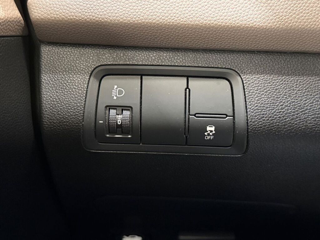 Hyundai i20 5d 2016 Punainen