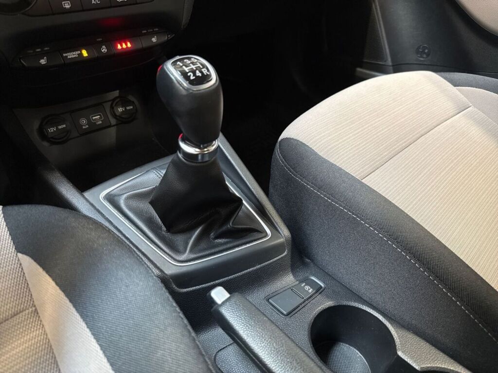 Hyundai i20 5d 2016 Punainen