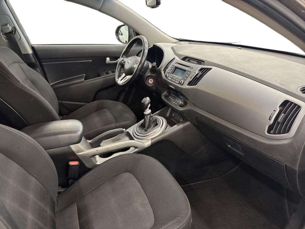 Kia Sportage 2016 Ruskea (beige)