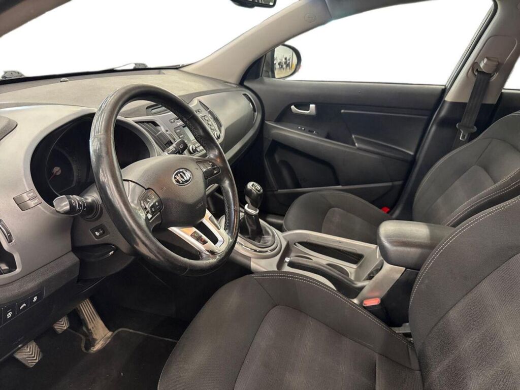 Kia Sportage 2016 Ruskea (beige)