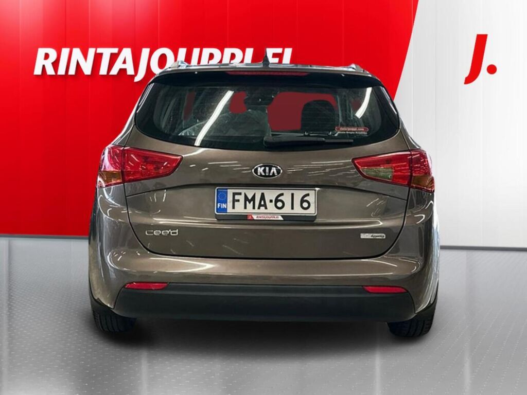 Kia Ceed 2016 Ruskea (beige)