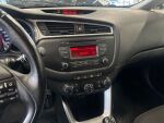 Kia Ceed 2016 Ruskea (beige)