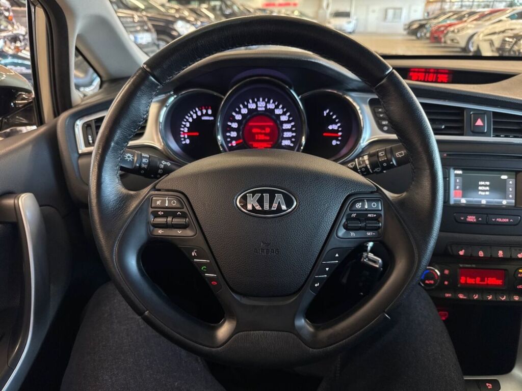 Kia Ceed 2016 Hopea