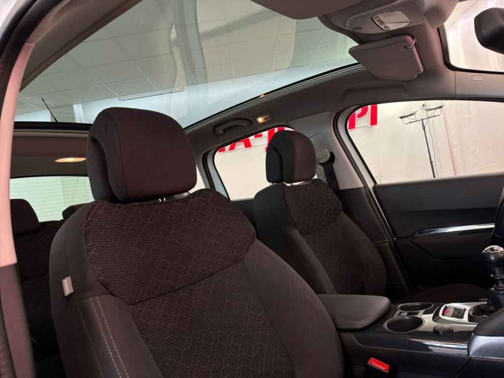 Peugeot 3008 2016 Valkoinen