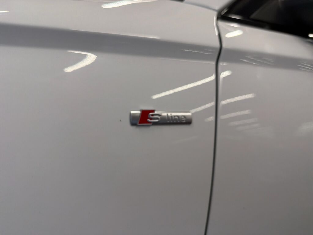 Audi A6 2016 Valkoinen